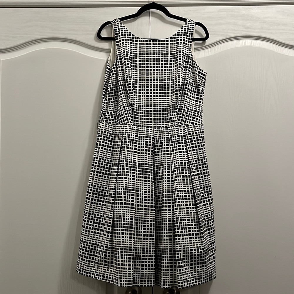 Gorgeous Brian Bailey dress